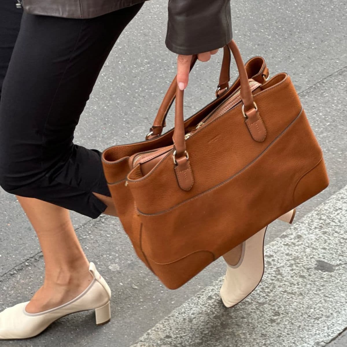  In Paris, Every It Girl's Spring Wardrobe Includes One of These 7 Shoe Trends 